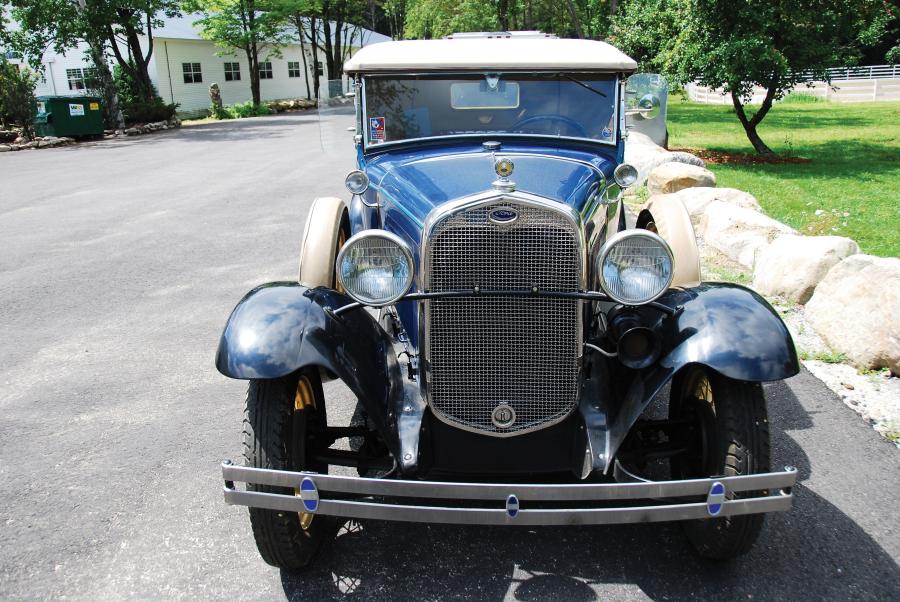  Ford Model A DeLuxe Roadster 1930 года  (фото 29 из 33)